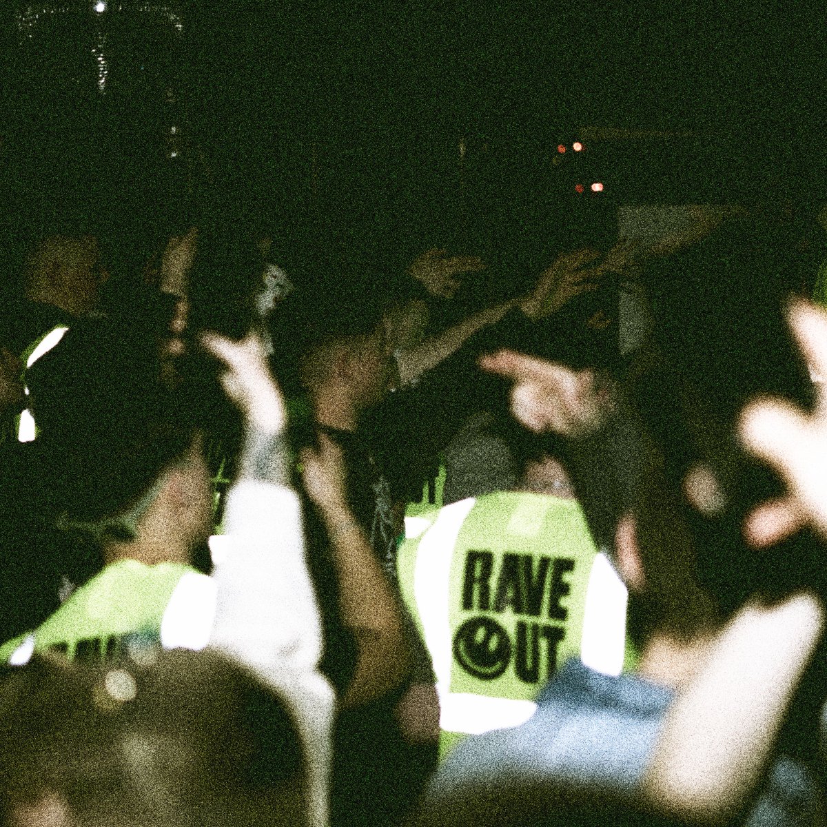 Rave Out from triple threat
@turno_ @skepsismusicuk and @charlotteplankmusic perfectly encapsulates the essence of dance culture. 

Listen here: CSR.lnk.to/RaveOutTw
