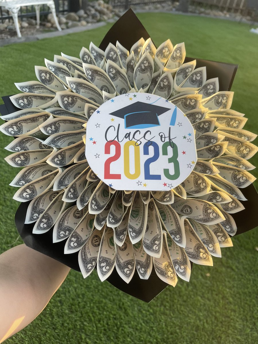 Kimberlyhg_'s tweet photo. Stockton CA I’m taking orders for money bouquets!! Perfect for Father’s Day, anniversary’s, graduation etc!! Reply to this tweet or message me on IG @  _kimberlyhg https://t.co/jv6k4RgT5c