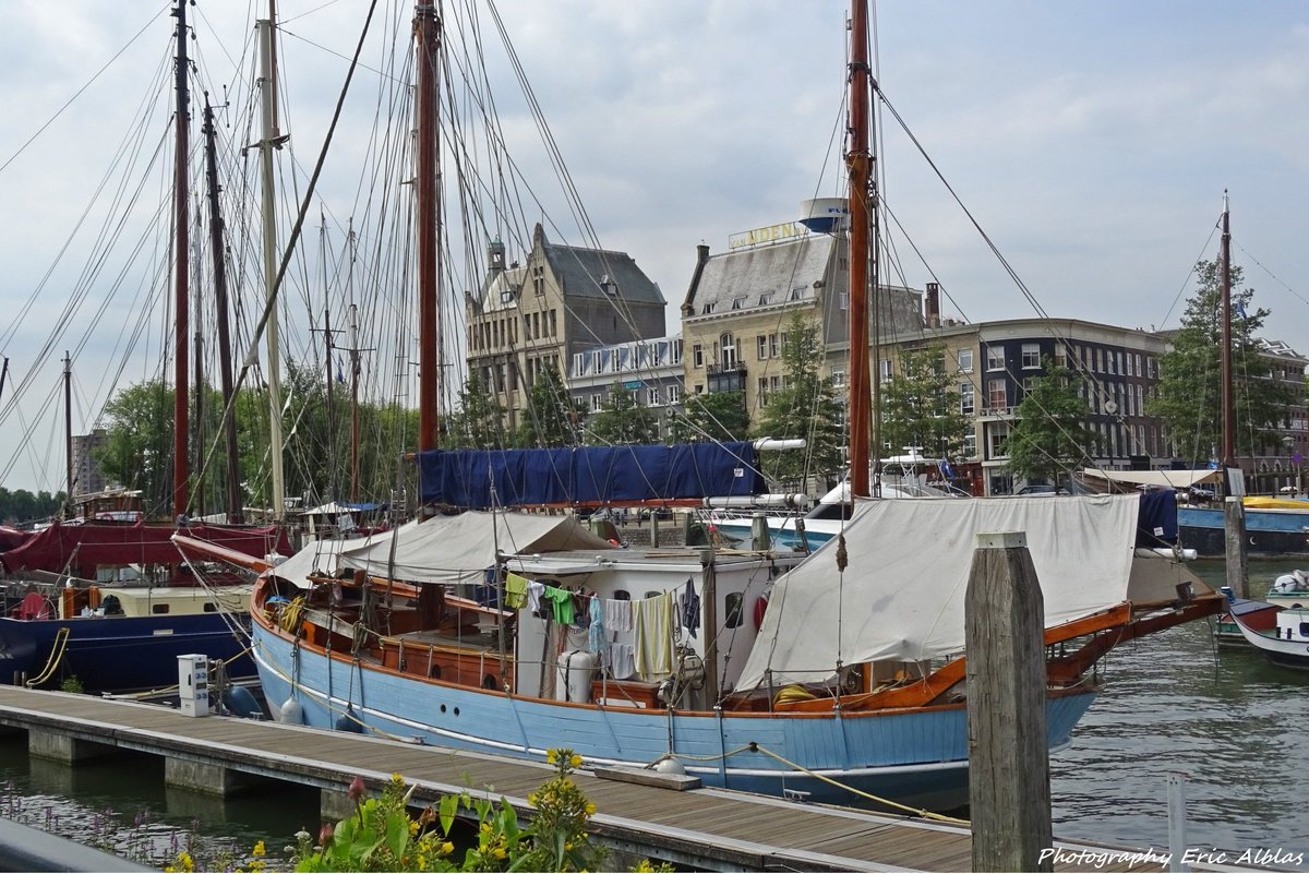 AlblasEric's tweet image. Goedemorgen (nieuwe)volgers het is vrijdag 19 mei 2023. Fijne Dag &amp;amp; Groet van Eric ! #Rotterdam #veerhaven