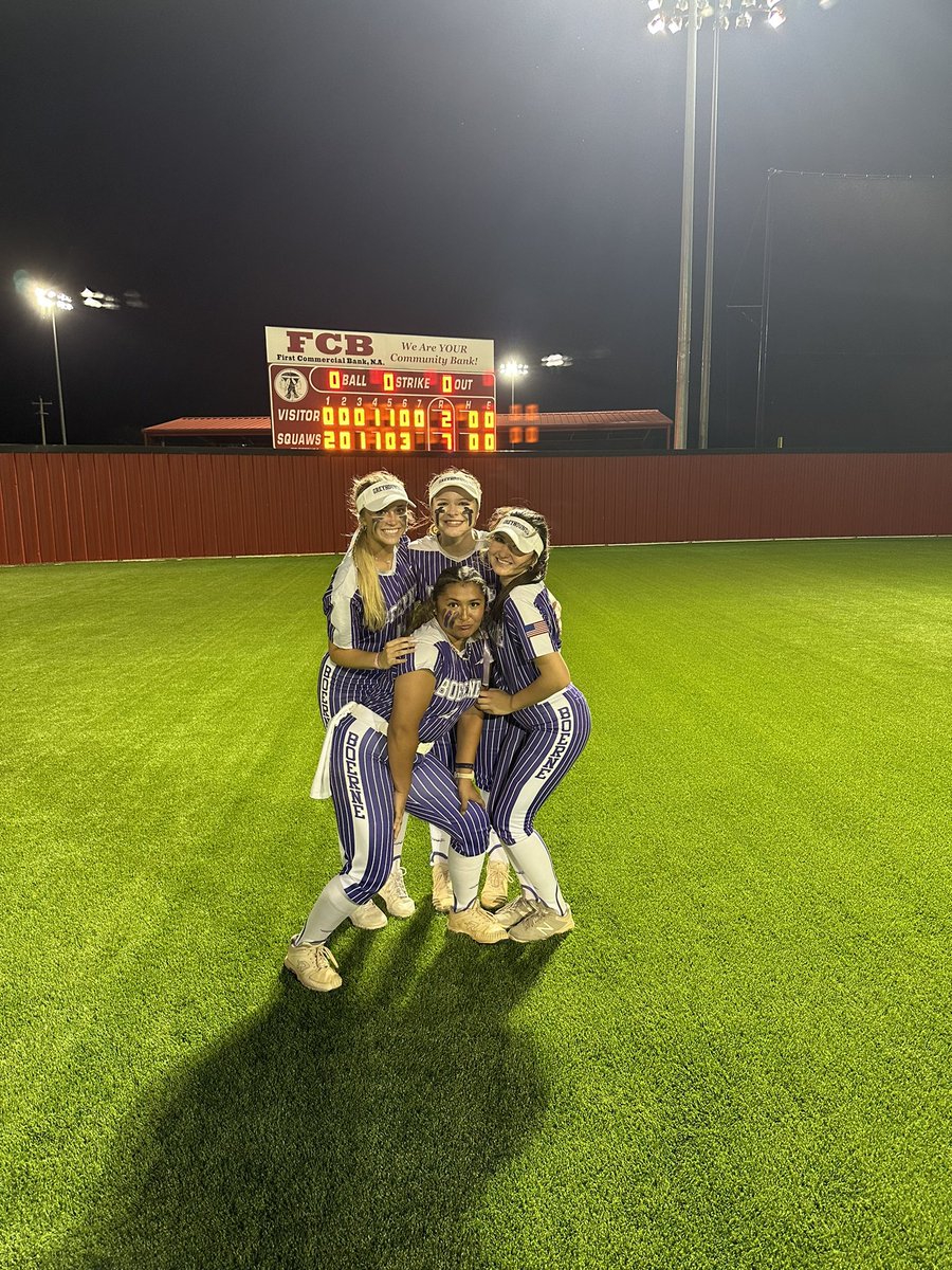 twilson2024's tweet photo. What a great team effort tonight in the Regional Semifinal. 1 game playoff: Boerne 7, Alice 2. @AvaBevo with 13k’s, offense w/13 hits, &amp; filthy defense! I was 3-4 at the plate! Regional ‘ship next week!

@Rw15Woodard @ScottWoodard8 @TXStateSoftball @greyhoundsb @BombersGldNat18 https://t.co/i9cHw25UyK