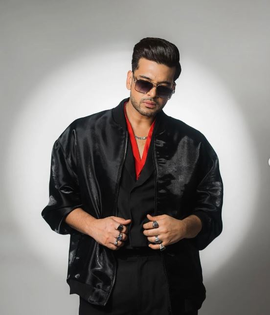 Punjabi Munda @kkundrra looking Hot in his recent Photoshoot ❤️🤩💯

#reemsameer #ReemSameerShaikh #reem #gashmeermahajani #tereishqmeinghayalwithkkundrra #tejasswains #tejasswi #tejasswiprakash #karankundrrafanclub #kkundrrasquad #kkundrra #karankundrra #KaranKundraa #tejran