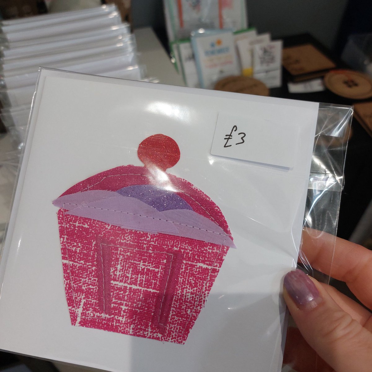 We've had a greetings card restock and have lots of gifts available for your events coming up over the weekend and next week!

Pop in today or tomorrow and see what we have to offer!
#oldhamhour
#mhhsbd #shoplocal