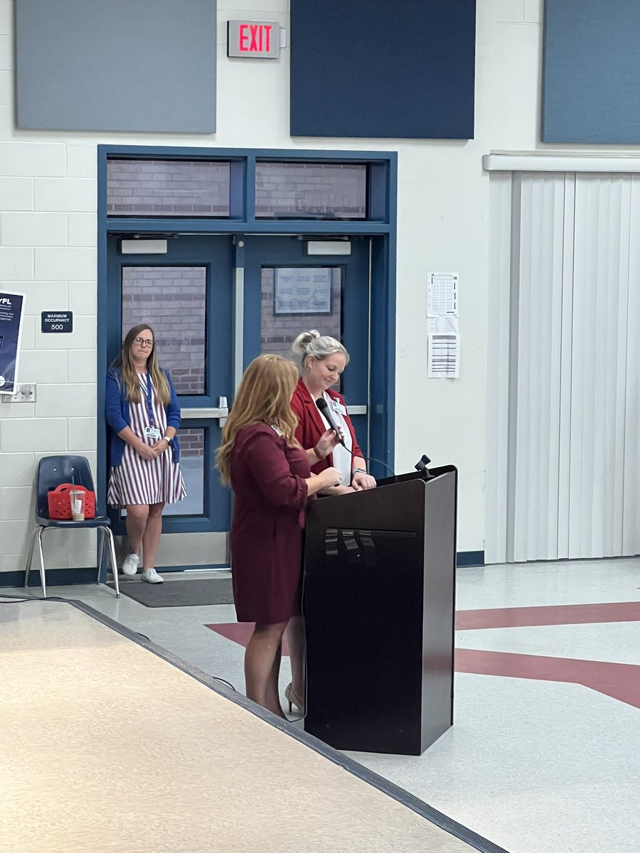 SOEbuzz's tweet image. We had a great congressional hearing at South Ocala with College Park Elem. The students performed a wonderful job! Thank you to our district leaders for your support with judging! @anniehembrook @KinardsConnect1 @nancythrower @CampbellStars @collegeparkelem