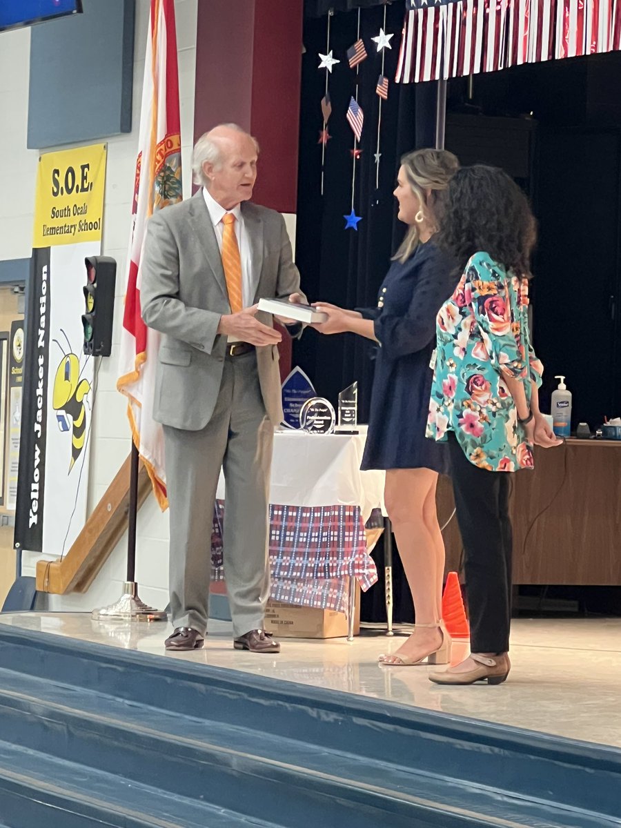 SOEbuzz's tweet image. We had a great congressional hearing at South Ocala with College Park Elem. The students performed a wonderful job! Thank you to our district leaders for your support with judging! @anniehembrook @KinardsConnect1 @nancythrower @CampbellStars @collegeparkelem