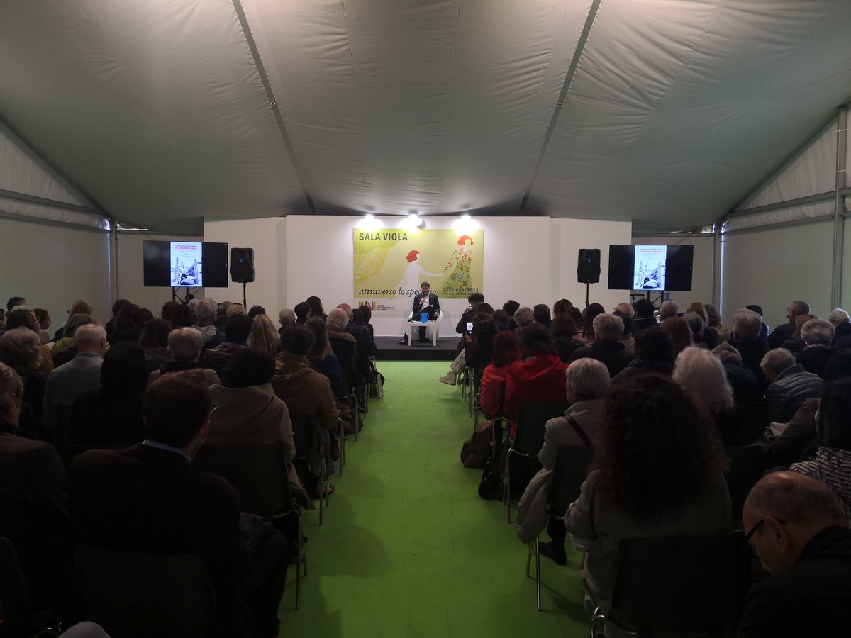 #SalTo23, <a href="/tomasomontanari/">Tomaso Montanari Presidente</a>: Cassandra è maledetta, non viene ascoltata né creduta, perché ha detto di NO al potere maschile. #cassandraèancoramuta