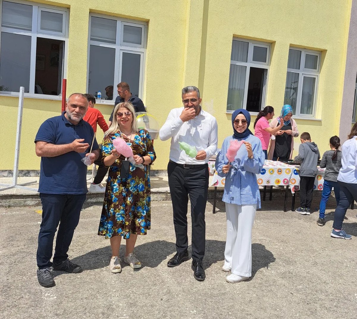 sinopzeleitimo1's tweet photo. #19MAYIS bizler de çocuklar gibi şendik. @YLDZercan1957 @sinopilmem https://t.co/Ibj2u6YqTM