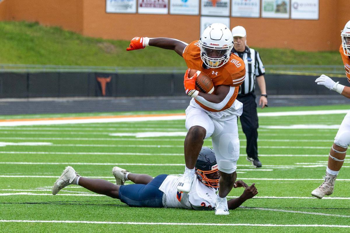 CoachTMaloof's tweet photo. Congrats to @DerrickBrownAU5 and thank you to the entire Lanier Community to showing up last night! The energy and atmosphere was incredible for our Spring Game. I could not be more proud of our players and this community! #LFL #Hookem https://t.co/DZEz7tAN3p