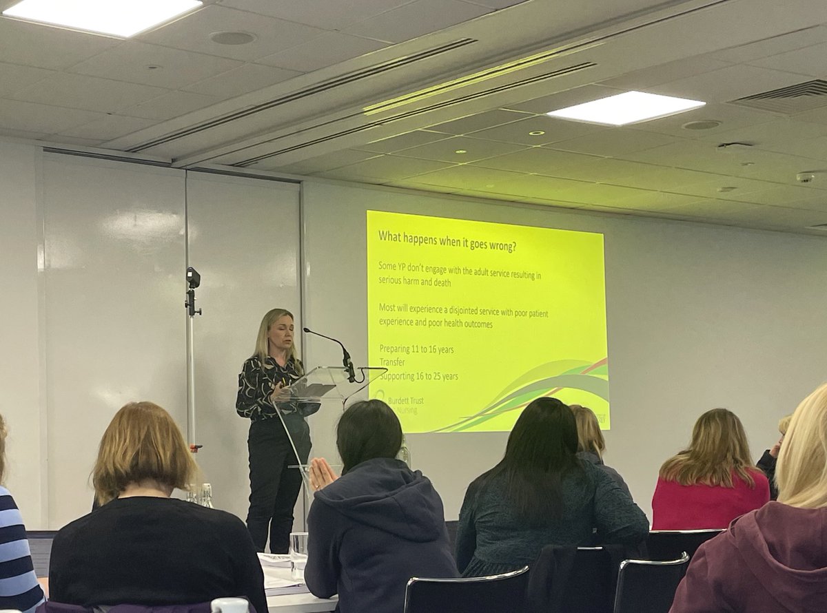 MummyWoodyTwins's tweet photo. @LPorter99 “Understanding transition Pathways” @MyiED @ChildrenLeeds @NajeebR777 #NaviCon @LeedsHospitals https://t.co/L2MPfdXaYy