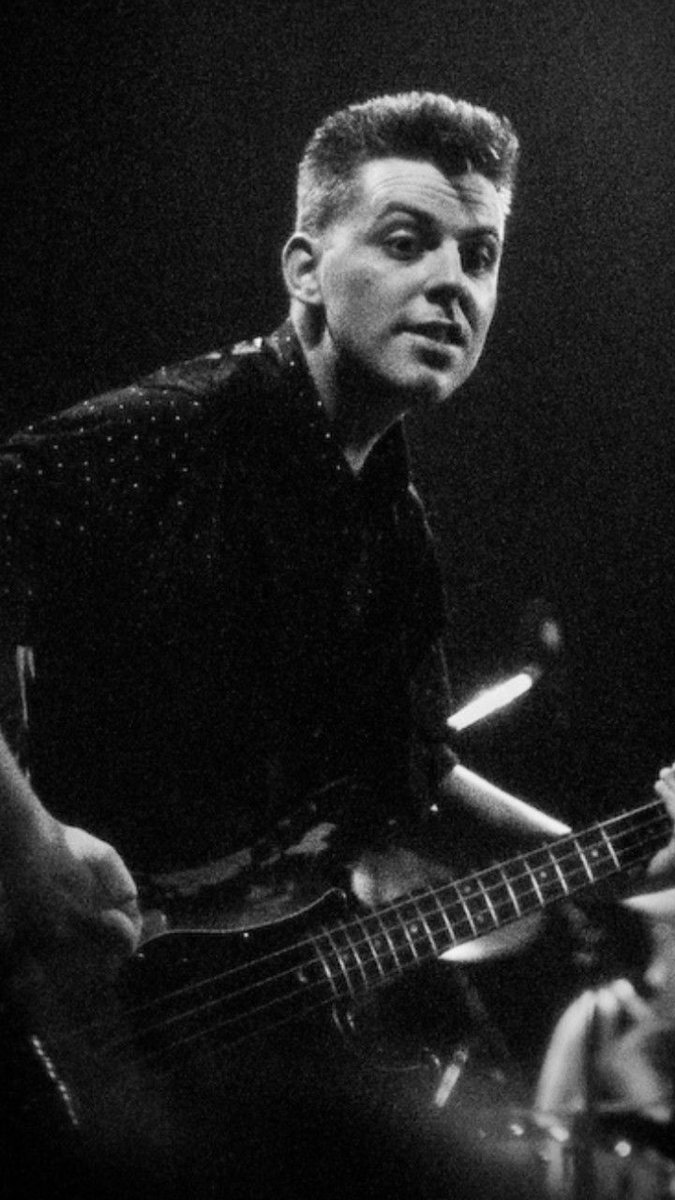 smithsgallery's tweet photo. Rest in peace, Andy. You'll always be remembered. https://t.co/b7jsOW7eKu