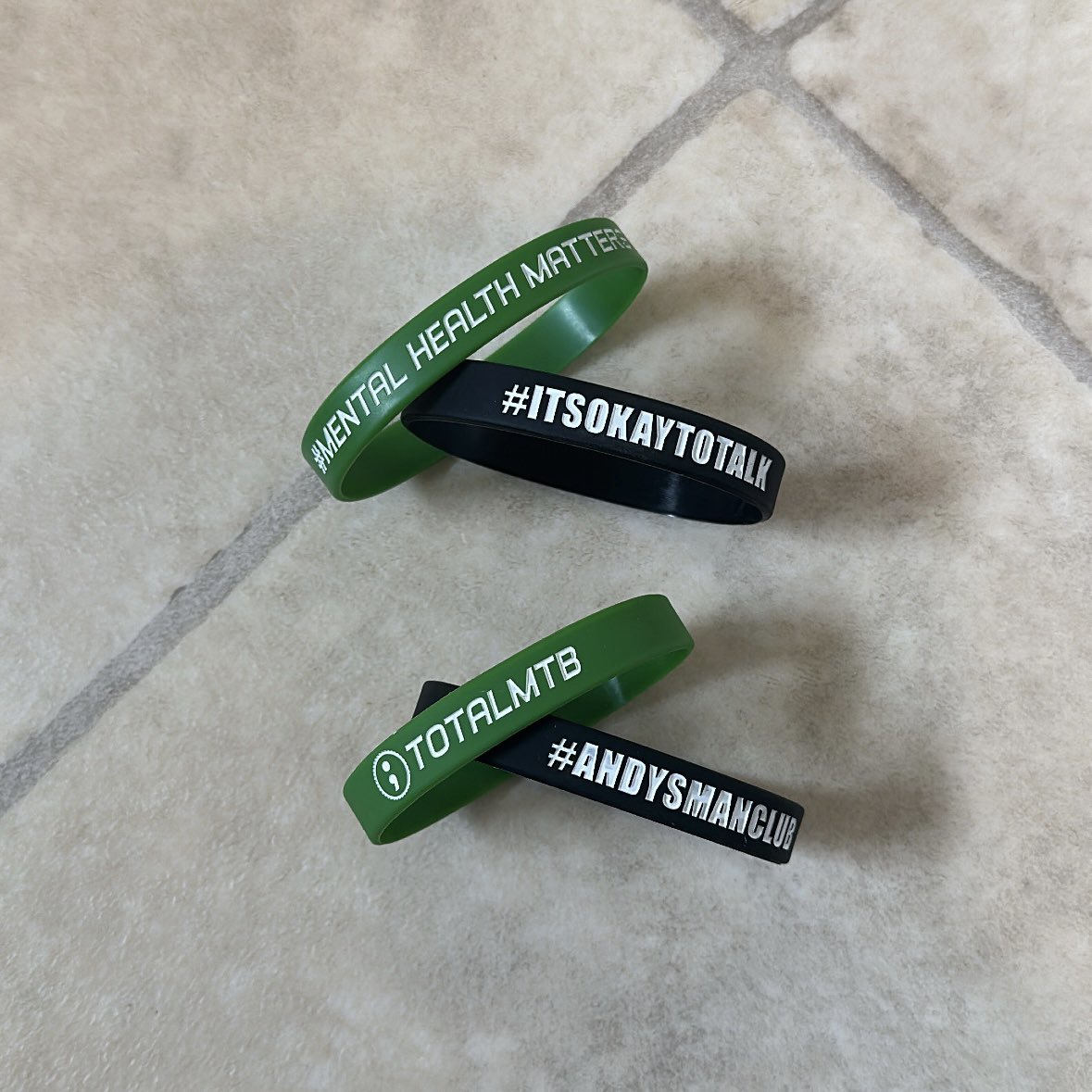 TotalMTB_'s tweet photo. 💚🖤💚🖤

#MentalHealthMatters #ItsOkayToTalk

#TotalMTB #AndysManClub 

@TotalMTB_ @andysmanclubuk https://t.co/6nsTIg7KCU