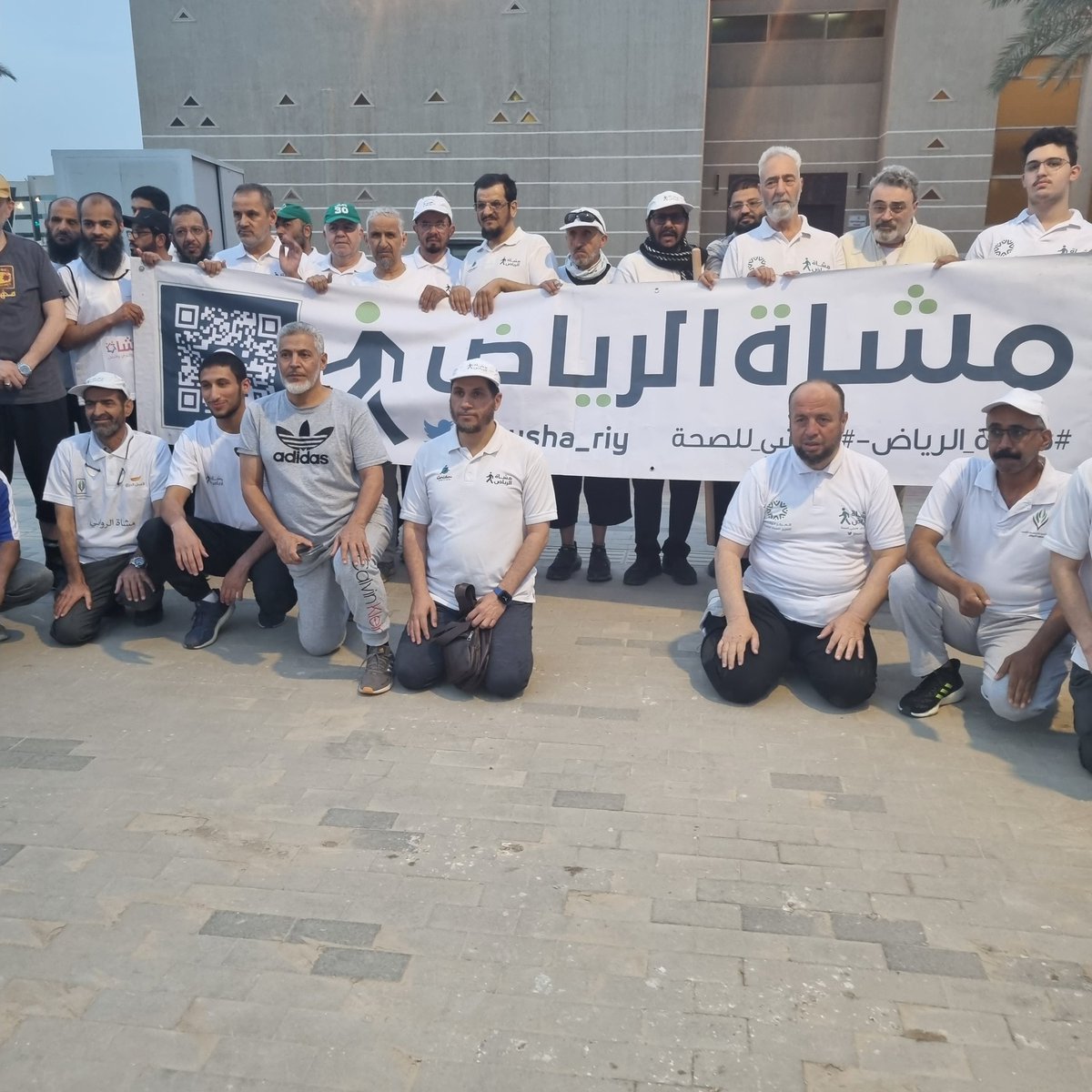 مشاة الفلاح tweet media