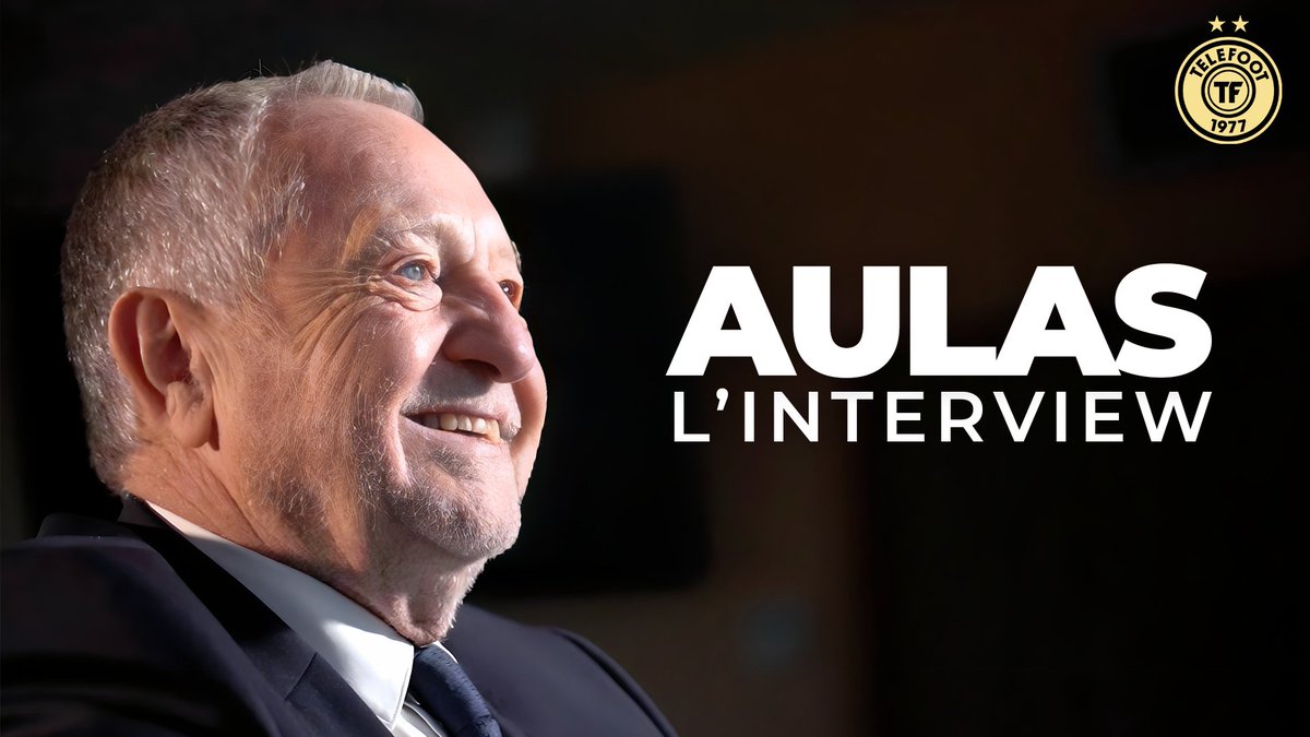 telefoot_TF1's tweet photo. Dimanche dernier, @JM_Aulas se confiait à @BarniaudSeb après 36 ans à la tête de l'OL. Un entretien que vous avez aimé... et qu'on vous a sorti en version XXL, pour le plaisir. 

20 minutes de souvenirs et de confessions, dispo ici ➡️ https://t.co/B9qZhF0PLR https://t.co/o8LLRoiawC