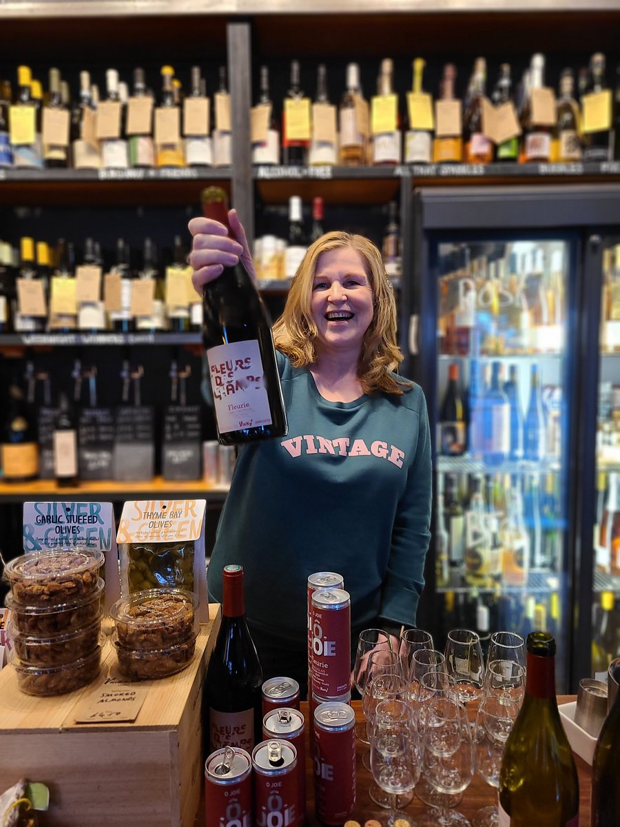 Miss Vicky Wine (@vickywine) on Twitter photo That's arrived! Beautiful shop, super nice and knowledgeable team - welcome at <a href="/paolatich/">Paola Tich</a> #vindinista! #vinsdevicky #fleurie That's arrived! Beautiful shop, super nice and knowledgeable team - welcome at <a href="/paolatich/">Paola Tich</a> #vindinista! #vinsdevicky #fleurie