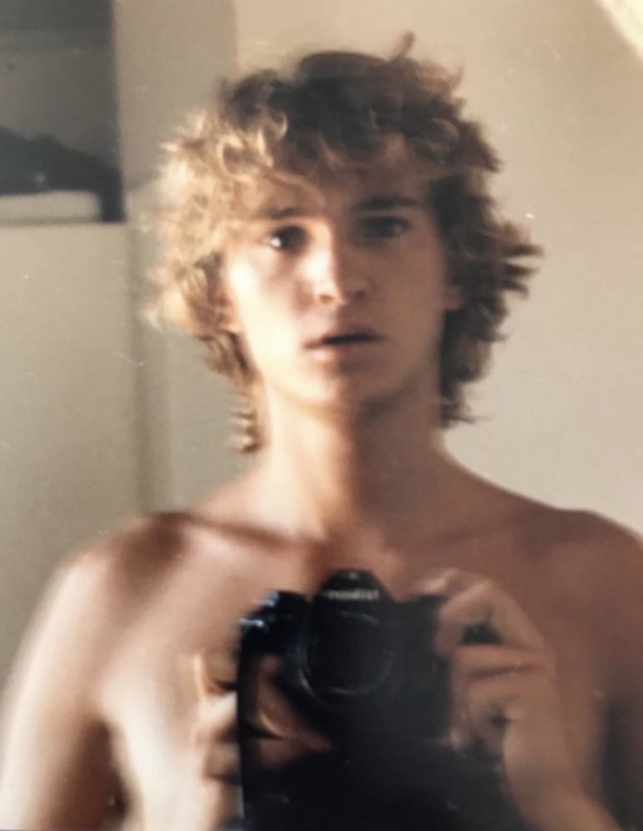 MaestrelliAndy's tweet photo. Il ricordo di te sempre dentro di me 
Auguri angelo mio +60 https://t.co/0C4QUnchuA