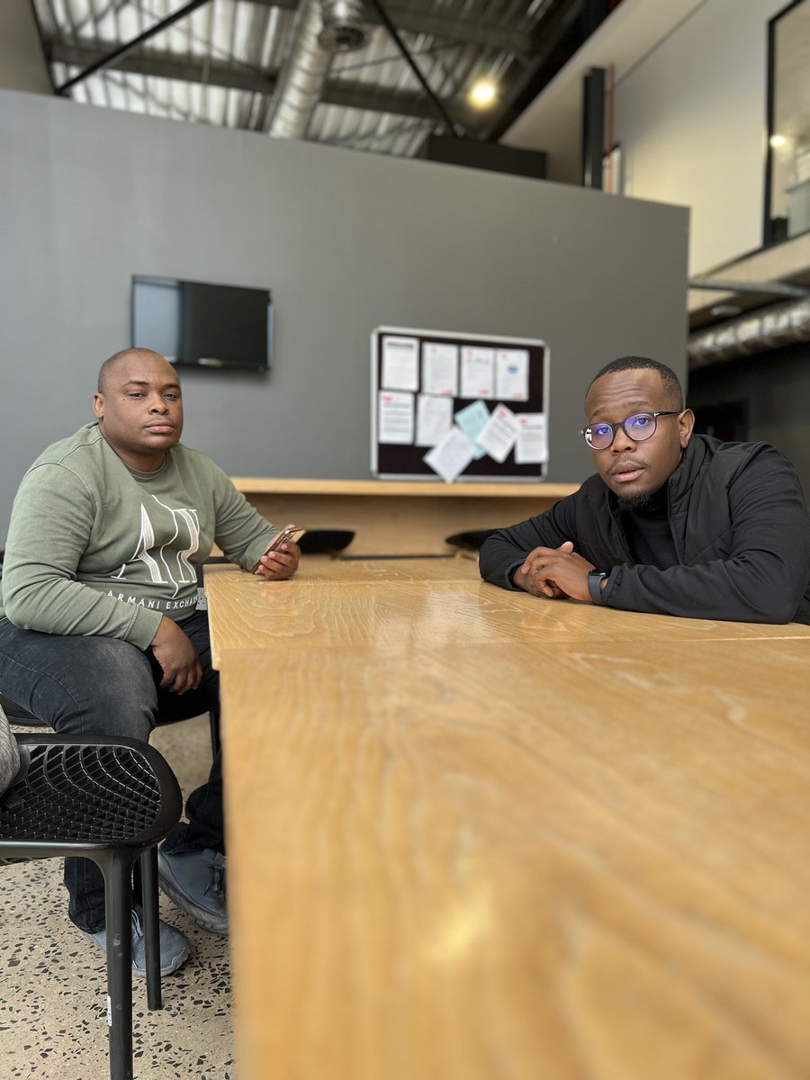 middayconnexion's tweet photo. Welcome to the show it's a #TGIF Edition & Let us know ukuthi who you want to connect with or send a shout out to. #AsiConnecte. #12to3 #iRadioImnandiEmini
@gagasifm https://t.co/jnu2uzN2qm