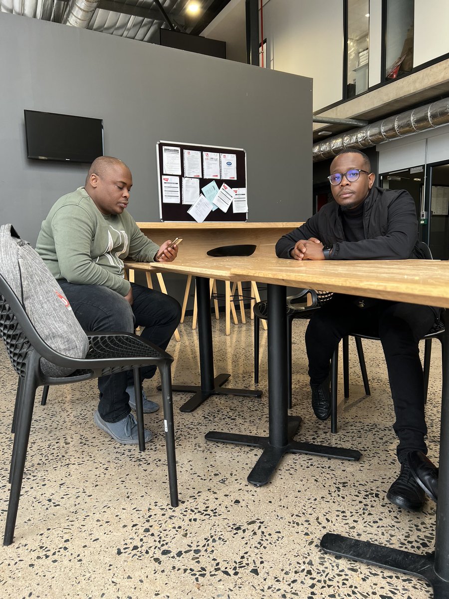 middayconnexion's tweet photo. Welcome to the show it's a #TGIF Edition & Let us know ukuthi who you want to connect with or send a shout out to. #AsiConnecte. #12to3 #iRadioImnandiEmini
@gagasifm https://t.co/jnu2uzN2qm