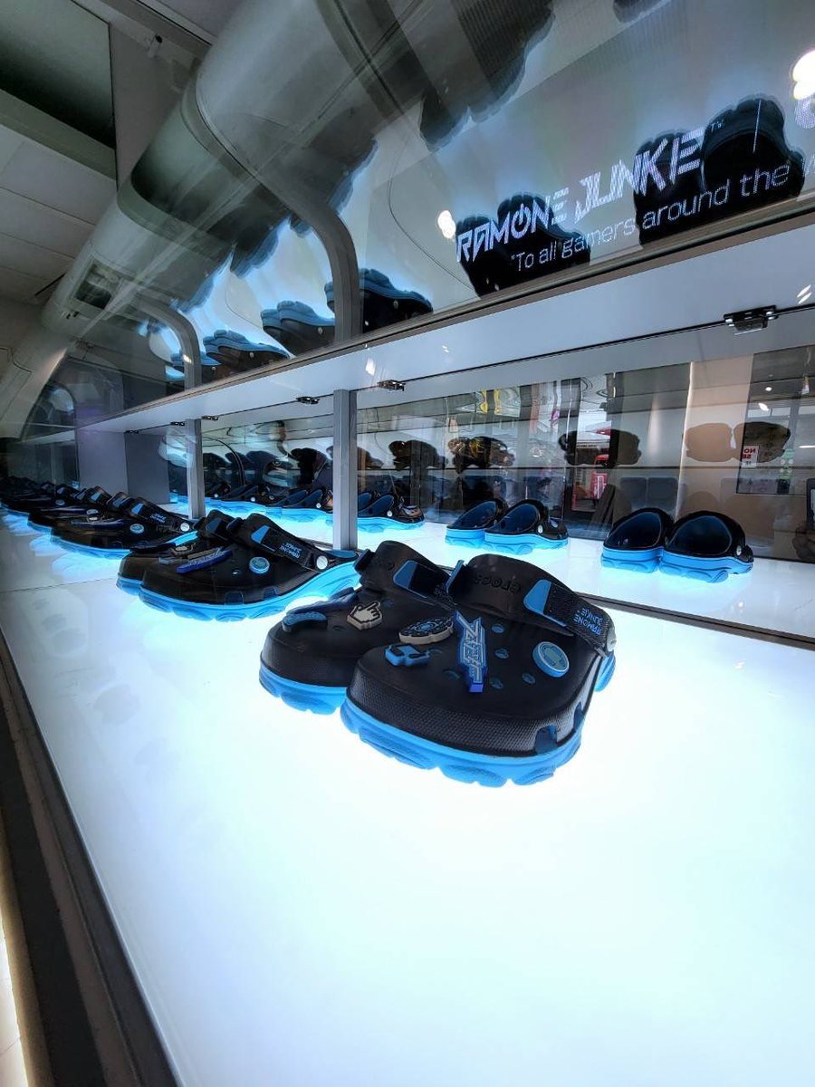 mizuyuno_'s tweet photo. 明日は #RAMUNEJUNKIExcrocs　POPUPイベント！！先行でコラボクロックス買えます〜！☺️
大きいポスター貼ってあるらしいそれ目印にきてね、、！
入場に関しては @RamuneJunkie_ のツイートを確認お願いします！
原宿集合です！！待ってる🫶 https://t.co/u3MUNsSYrj