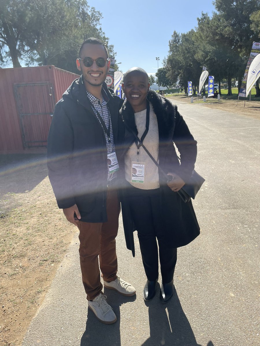 📸: With a fellow colleague from GCIS at #PresidentialImbizoWC - Dal Josaphat Athletics Stadium in Paarl. 

#BelieveInSA #teamwork 🇿🇦