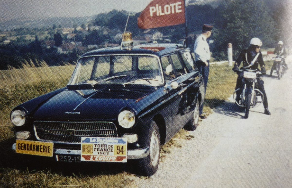 Norev 1/43 - Tour De France 1967 - Peugeot 404 Break Gendarmerie - France