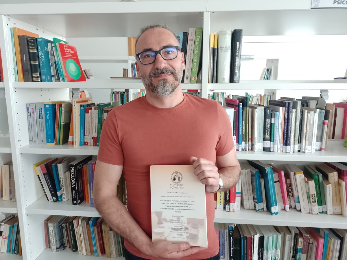 Creap_Valencia's tweet photo. 🗓️Hoy viernes, en el #blog 📘de #CreapValencia continuamos con la segunda parte de la entrevista🎙️ a @OscarPerezAgua2 coordinador del área de #Psicologia y experto en🎵 #musicoterapia
📲Para acceder al contenido: https://t.co/rKRzDOZHax
#SaludMental #TMG #mentalhealth #Viernes https://t.co/xgRjZsC93L