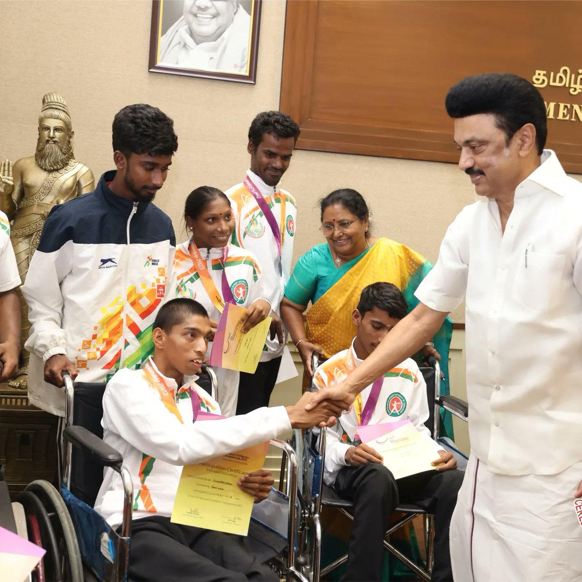 SiddheswaranK's tweet photo. Thanks to our Tamilnadu chief minister always supporting and motivating differently abled sports people.
#CMStalin #sports #athletes #champions 
#udiyanidhi #TNsportsdevelopment 
#specially_for_cerebral_palsy_disability 
#cerebralpalsy #cerebralpalsykids #tncpsports https://t.co/ZrGTssT9W5