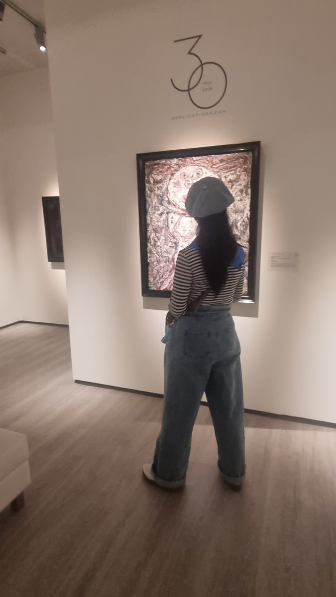 ApplicatPrazan's tweet photo. Thank you @TEFAF New York for having us, we had a blast !
See you next year 👋
#applicatprazan #tefafnewyork #artfair #postwarart #jeandubuffet #georgesmathieu #nicolasdestael #pierresoulages #RobertoMatta https://t.co/wHGcnr5lmY