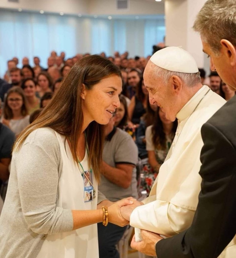 Domenica 21 maggio, ospite di #FinalmenteDomenica  Elena Albani, rinata grazie all’incontro con la comunità Nuovi Orizzonti durante un pellegrinaggio a Medjugorie. 

#FinalmenteDomenica, condotto da Lucia Ascione, ogni domenica alle 17 su <a href="/TV2000it/">Tv2000.it</a> (canale 28-157 sky)