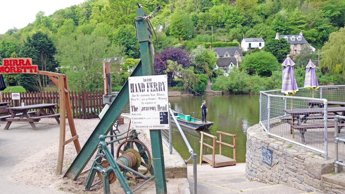 Great to have the ferry back, and the sunshine!
