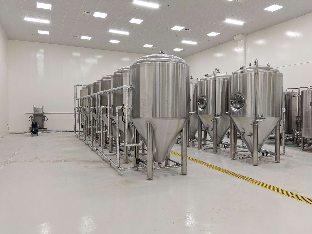cnbrewequipment's tweet image. Glad to see our 1000L equipment has been successfully installed in Dubai!

#brewhouse #brewery #fermenter #brewer #micet #brewingequipment #mashtun #unitank