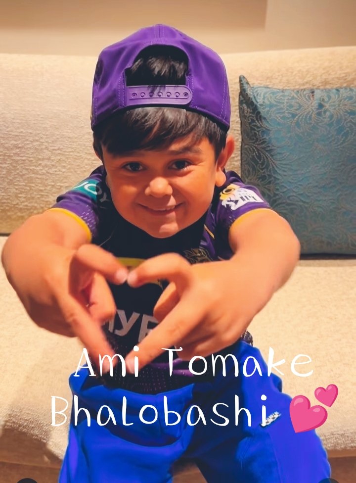 ChedogeN's tweet photo. 💕his newly learnt LOVE language!

@iamsrk #ShahRuhKhan
#India #Kolkata #AmiKKR
@Abdurozikartist @KKRiders
#AbduRozik #TATAIPL #SRKians https://t.co/irUKVQQx3Q