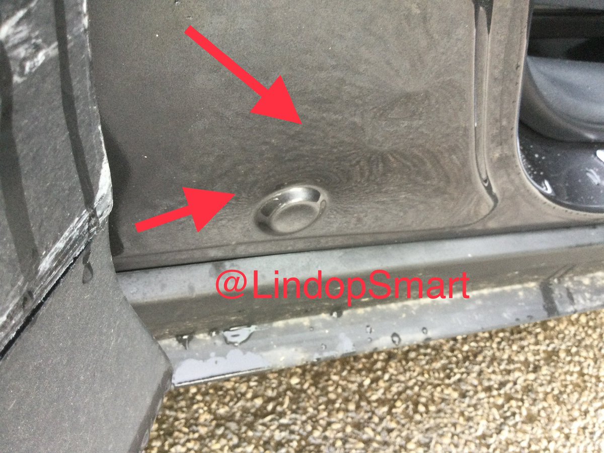 Lower B Pillar Damaged where the Door has gone into it after an Accident.
Often overlooked but not @LindopSmart it isn’t.
#Safety1st 
#WREXHAM @chestertweetsuk #Queensferry @NWalesSocial #OSWESTRY