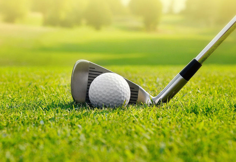 Aujourd'hui à #Niort   (@GolfsBlueGreen):Initiations Gratuites au Golf vivre-a-niort.com/actualites/age…