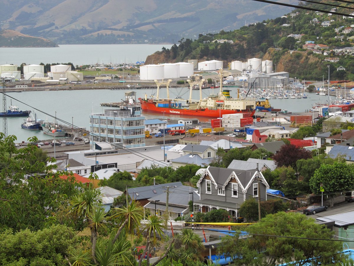 androo63's tweet photo. Missing my home town today - Lyttelton, New Zealand. Seems a long long time since I left. #lyttelton https://t.co/Z6AC89IkIX