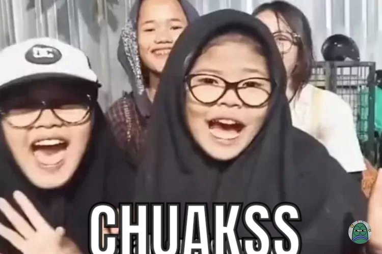 antonsiapalagi's tweet photo. Kebanjiran sampai keselek fakta diri sendiri tapi nuduh orang lain yang nglakuin hal itu. CHUAKSSS🤭😝🥵🤐 https://t.co/HE0GonMvSt