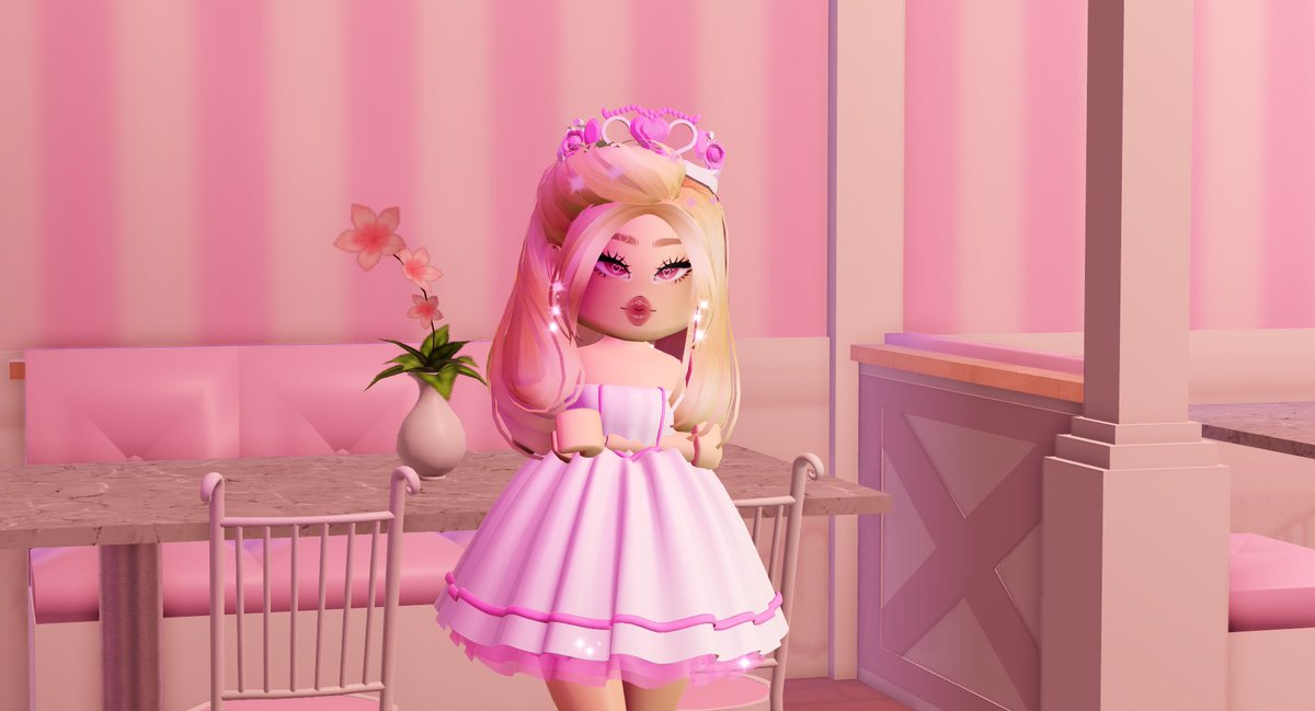 100k diamonds giveaway !

✧ follow me + @FviryKiki w/🔔
✧ like and rt

stay active 
#robux #royalehigh