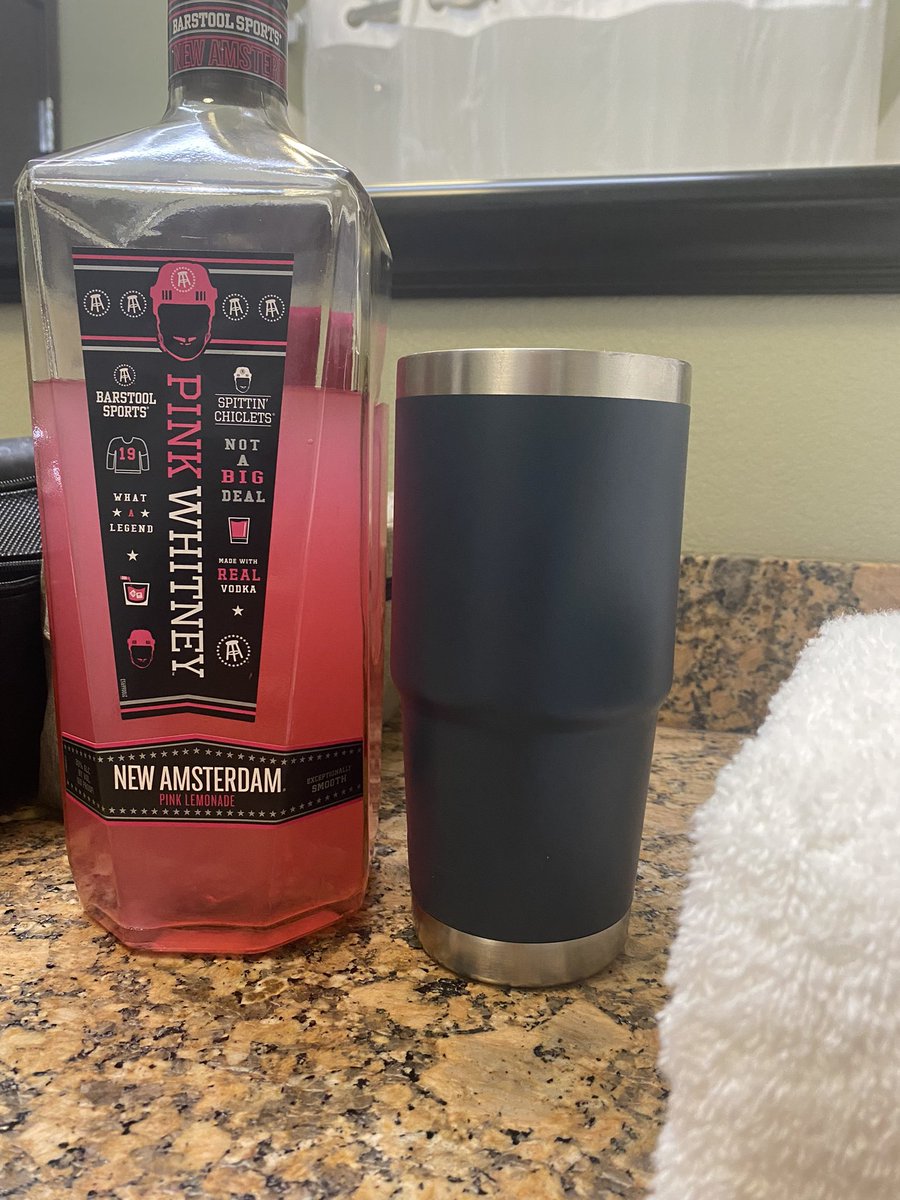 LucasBeasley9's tweet photo. When you’re on the road for a hockey camp and dad has to grind out OT number 4 in the bathroom while the kid sleeps.  @pinkwhitney @ryanwhitney6 #BirdieJuice #Grinder #NoQuit #TheWhit https://t.co/6DZQjLfkmj