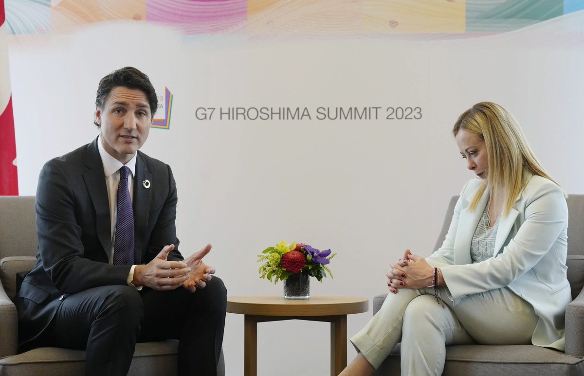 ultimora_pol's tweet photo. ❗ G7, il primo ministro del Canada, Justin #Trudeau, ha criticato la premier Giorgia #Meloni in merito ai diritti LGBTQ durante un incontro bilaterale: "Siamo preoccupati dalle posizioni che l'Italia sta assumendo"

@ultimora_pol https://t.co/0C54vIf2aI