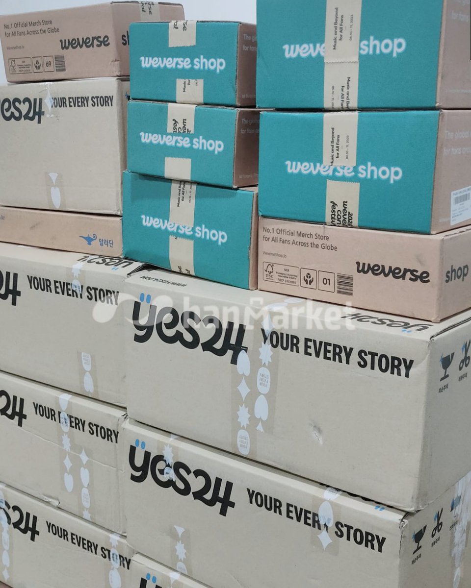 Hanpasspurchase's tweet photo. [ PASABUY &amp; KRCONSOL]
We also offer Offline Services!
 We buy for you and ship.

✅ Trusted &amp; Reliable 
✅ Photo &amp; Tracking updates 
✅ Receive order to KR updates
✅ Trackable box 
✅ Update actual status upto delivery to destination
#kpopph #proxybuyingservice #krconsol https://t.co/Hi2XCRthnf