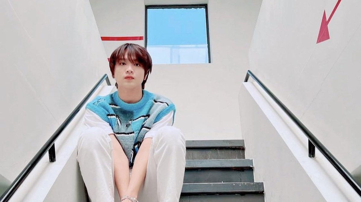 ㅤㅤㅤ
ㅤ ㅤㅤ    QC, PH | 2:12 PM
ㅤㅤ    uploaded a new photo. 
ㅤㅤㅤ 
ㅤㅤㅤ w avery and chocnut!

ㅤㅤㅤ