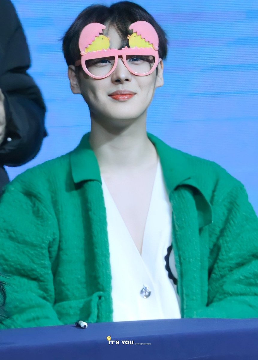 221204 팬싸인회 병찬

항상 병찬이편 이니까 우리는 걱정 안해
지금 이순간도 최병찬은 아름다운 사람이다☺️💛

 #최병찬 #병찬  
#BYUNGCHAN  #ビョンチャン
#뉴웨이컴퍼니