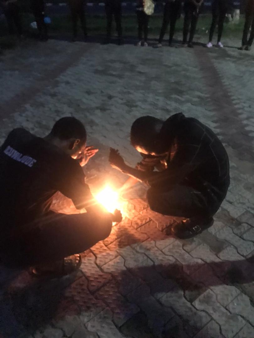 oaustechsug's tweet photo. Earlier yesterday,the Students' union led by Comr Matthew led the students to pay their last respect to a fellow colleague that was lost to the cold hands of death. The event was mournful. Prayers were said for the deceased and for the university. May his soul have eternal rest. https://t.co/6XihaNYjB7