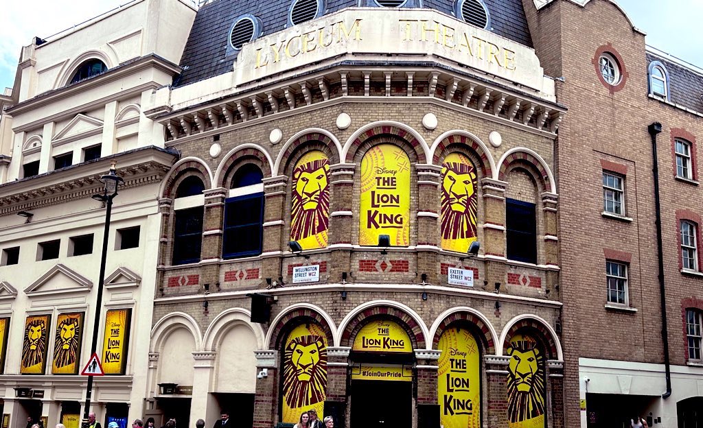 capajuniors's tweet photo. Reflecting on a fabulous trip to London to see @TheLionKing with our lovely Year 7 &amp; 8 students! What an inspiring opportunity to work with cast members in this beautiful show and then see it come to life! @TrinityAcademyC #performingarts 🦁🦏🦒🐘 https://t.co/gbmjA15GvZ