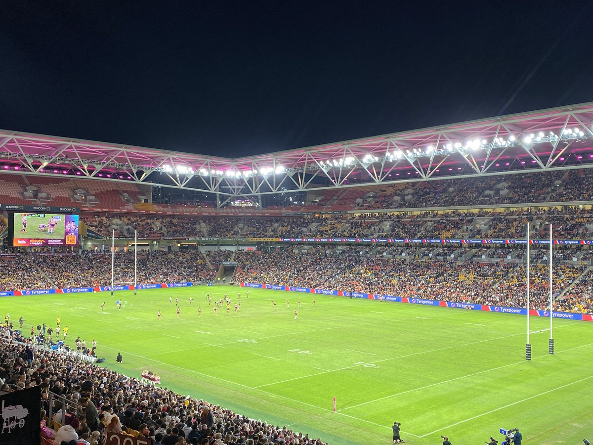 Awesome <a href="/sportsgrad/">SportsGrad</a> meet-up at Suncorp Stadium! Big thanks to Ryan Walker <a href="/walksthewalks/">Ryan Walker</a> &amp; Reuben Williams <a href="/reubenwilliams_/">Reuben Williams</a> for organizing this fantastic event. Had a blast at my first live #NRL match. Go Broncos <a href="/brisbanebroncos/">Brisbane Broncos</a>! Excited for the next SportsGrad meet-up in QLD!
