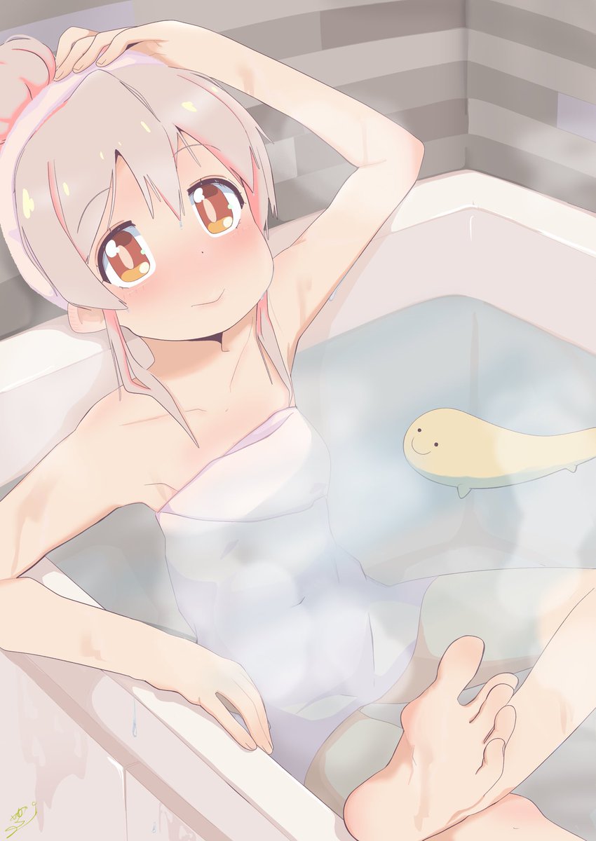 こういうの出したことなかったっすね
アタリ→ラフ→線画→完成
こんな感じに描いてますよー 