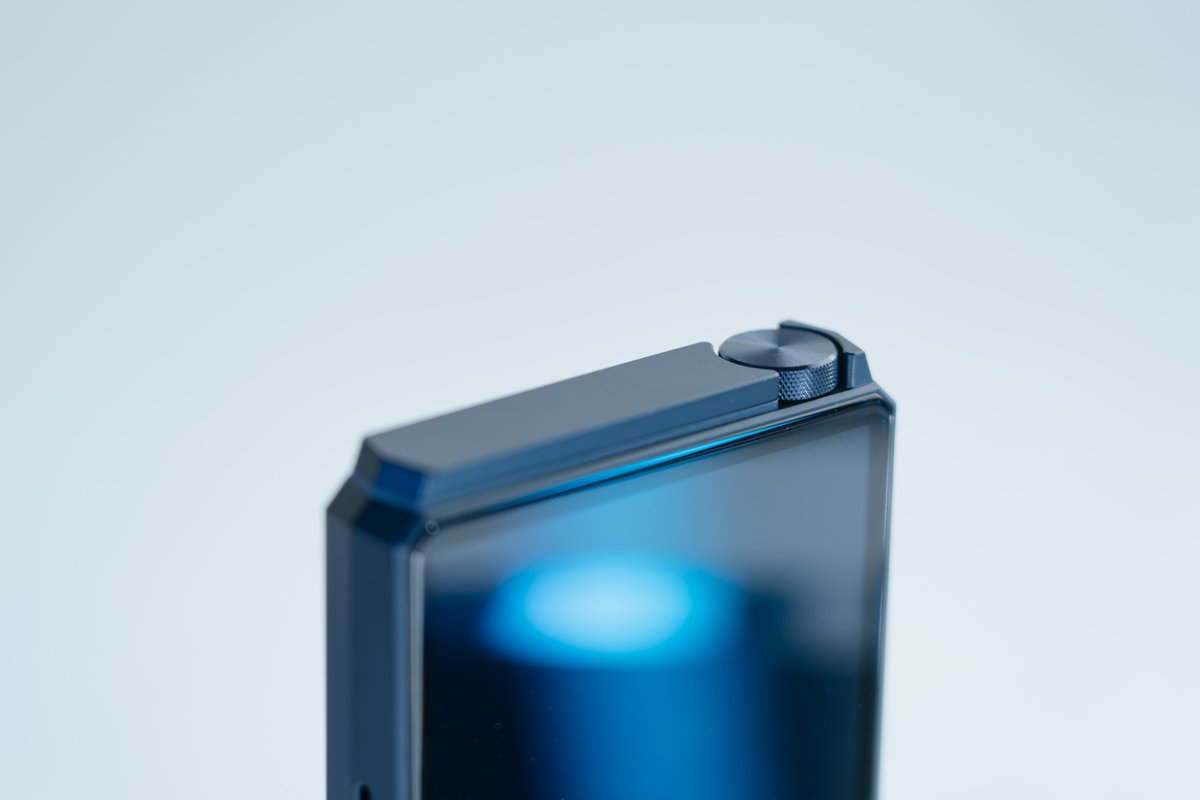 hiby_music's tweet photo. THE NAVY BLUE
#hibymusic #hibyR6III #HIBYR5II #HIBYFC4 https://t.co/15yER8SPGV