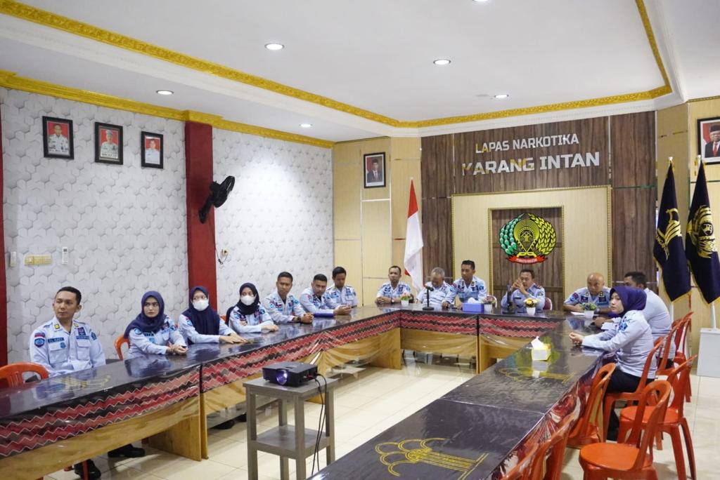 Lapas Narkotika Karang Intan Ikuti Sosialisasi SPI 2023 Bersama KPK

<a href="/lpnkarangintan/">Lapas Narkotika Kelas IIA Karang Intan</a> <a href="/lpnkarangintan/">Lapas Narkotika Kelas IIA Karang Intan</a>
<a href="/lpnkarangintan/">Lapas Narkotika Kelas IIA Karang Intan</a> <a href="/lpnkarangintan/">Lapas Narkotika Kelas IIA Karang Intan</a> <a href="/lpnkarangintan/">Lapas Narkotika Kelas IIA Karang Intan</a> <a href="/lpnkarangintan/">Lapas Narkotika Kelas IIA Karang Intan</a> <a href="/lpnkarangintan/">Lapas Narkotika Kelas IIA Karang Intan</a>
Kanwil Kemenkumham Kalsel | Faisol Ali