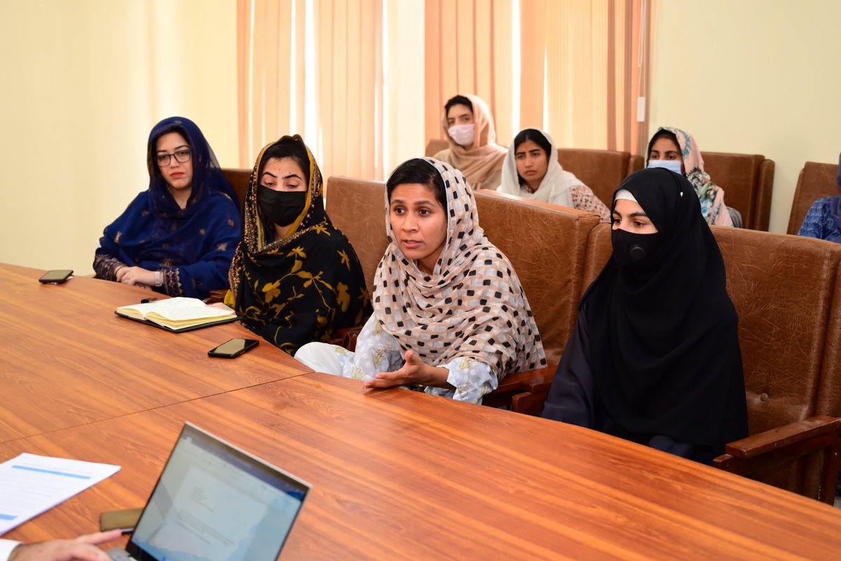 Strong support among students for a digital transition:

"We have to adopt digital with all its challenges. It’s saving us rental &amp; transport costs. We will need to figure out how to fix our personal learning challenges &amp; support our aged population in adopting digital tech."