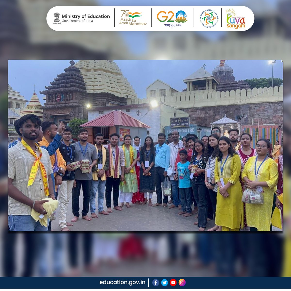EduMinOfIndia's tweet photo. Rajasthan students had an informative interactive session at IIT Bhubaneswar, Odisha. Later, they visited Shri Jagannath temple, IOCL Paradip refinery and Paradip port. During the refinery visit, the students learned about its history, products & growth. 
#YuvaSangam #EkBharatShreshthaBharat 
@EBSB_YuvaSangam
@dpradhanbjp 
@Annapurna4BJP
@Drsubhassarkar
@RanjanRajkuma11
@IITBhubaneswar
@PIBBhubaneswar 
@NIT_Jaipur