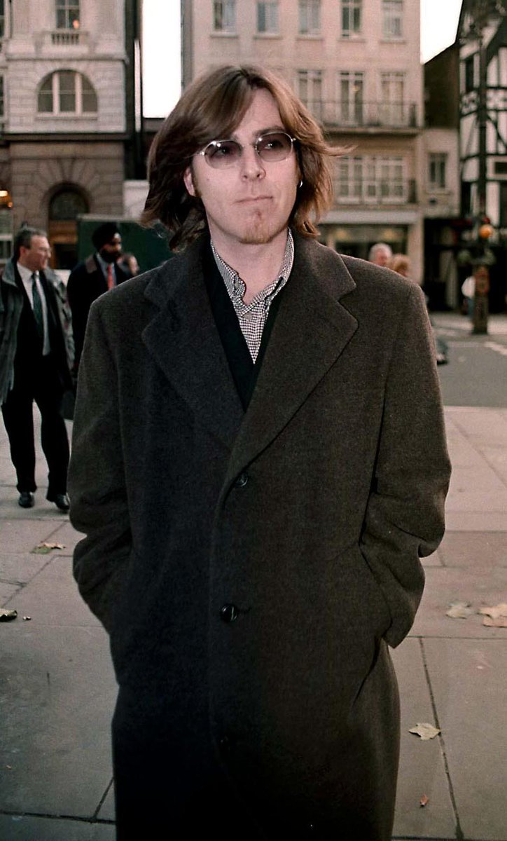 Official Charts on Twitter: