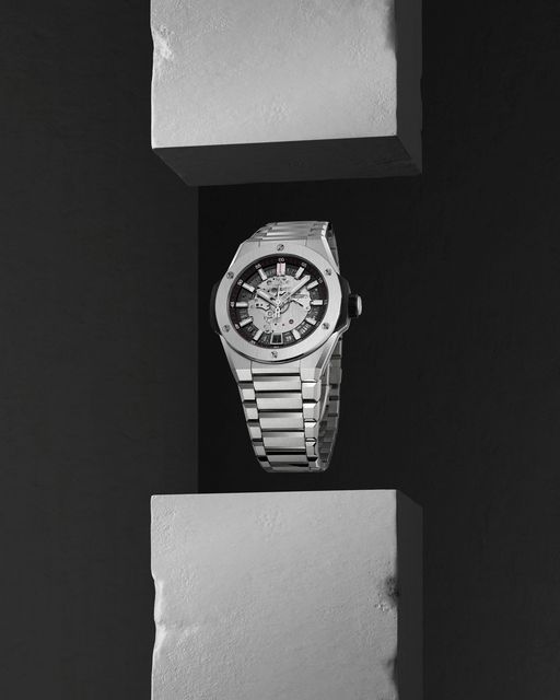 WorldsFinestSA's tweet photo. #BigBangIntegrated Time Only Titanium, a fusion of strength and elegance, with a satin-finished surface for a modern look. #Hublot https://t.co/8hJZZp9aYw